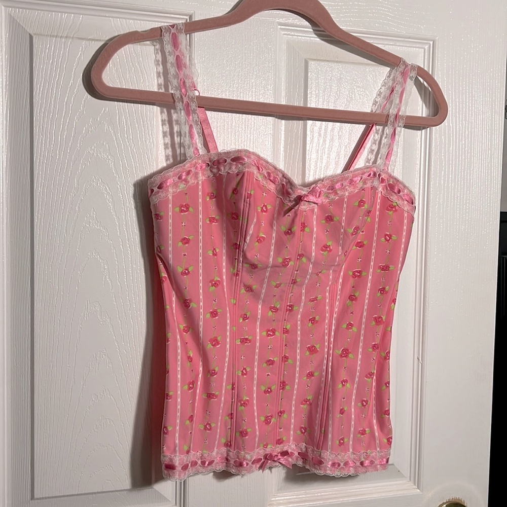 Victoria’s Secret Pink Bustier w/ Pink Roses & lace with satin threaded trim. Sm